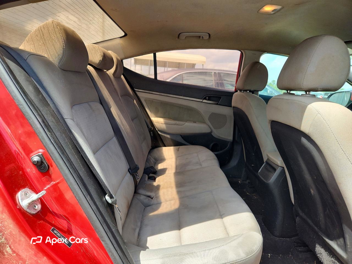 Hyundai Elantra 2018
