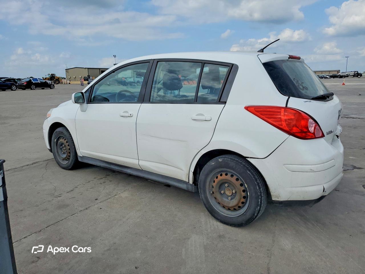 Nissan Versa 2012