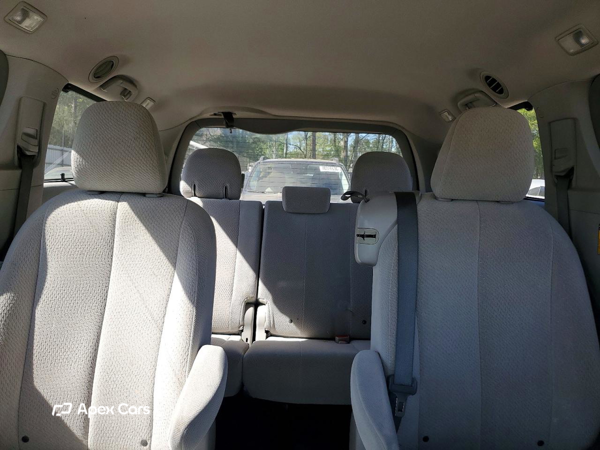 Toyota Sienna 2014