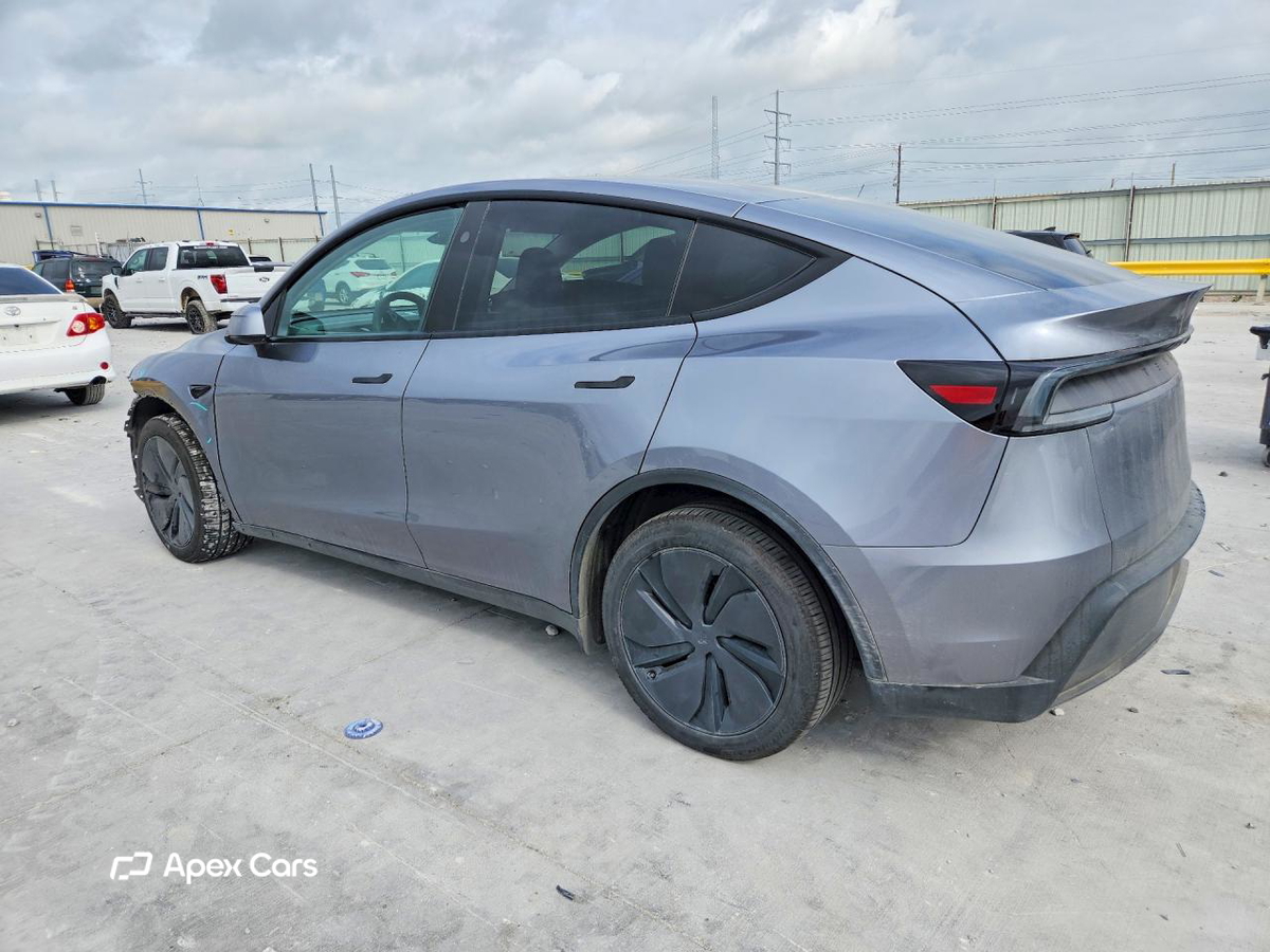 Tesla Model Y 2026