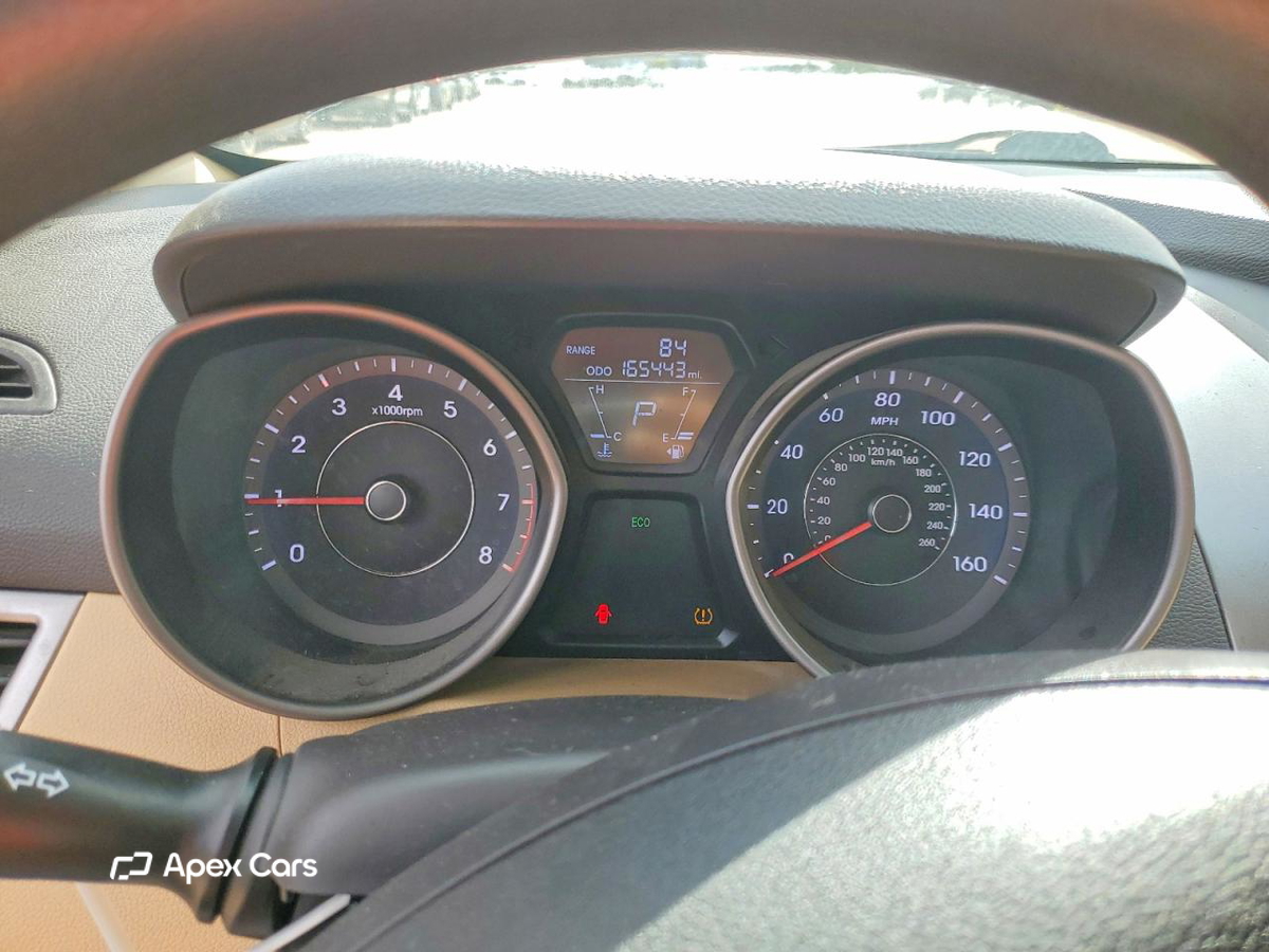 Hyundai Elantra 2013