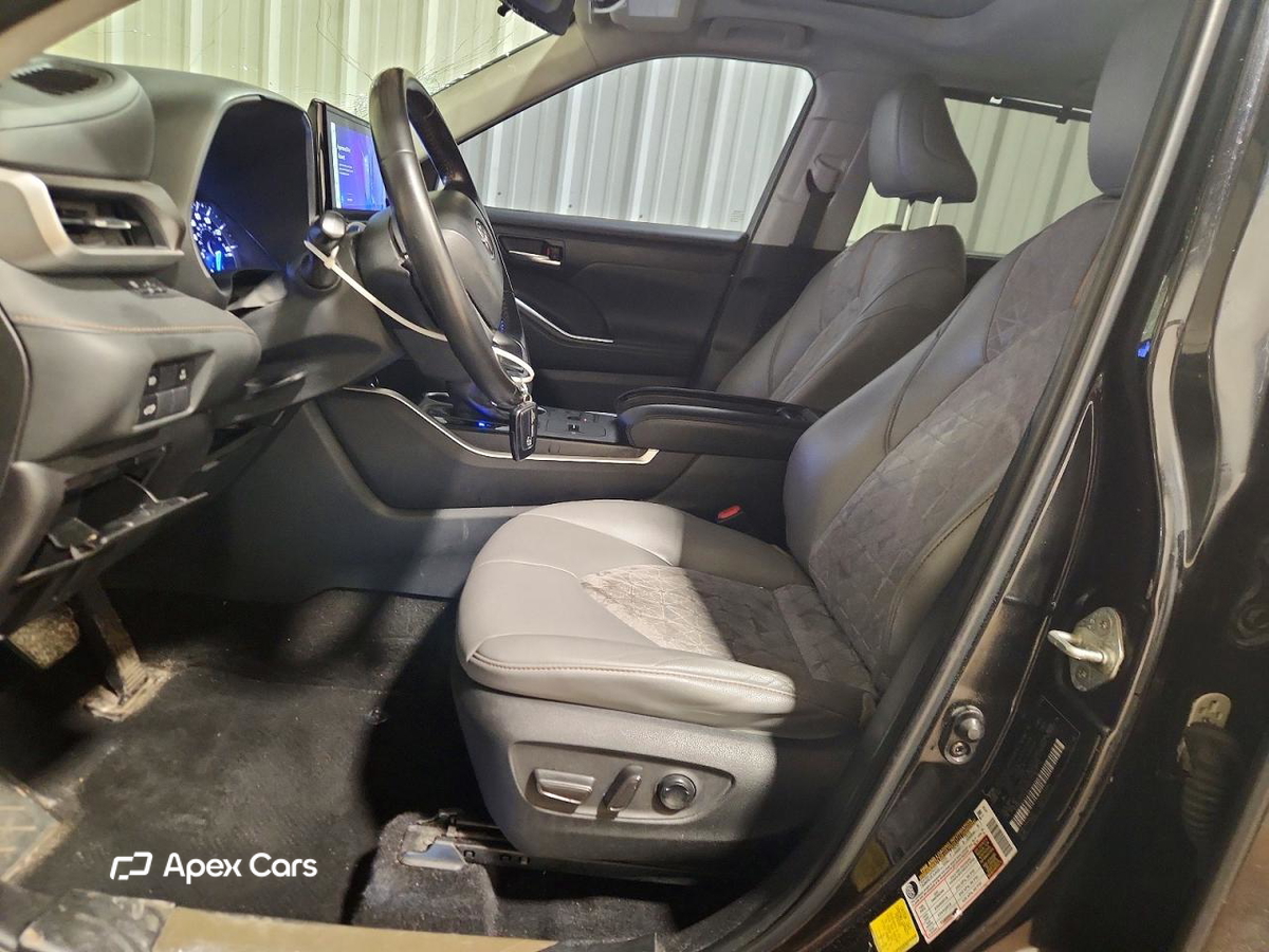Toyota Highlander 2023