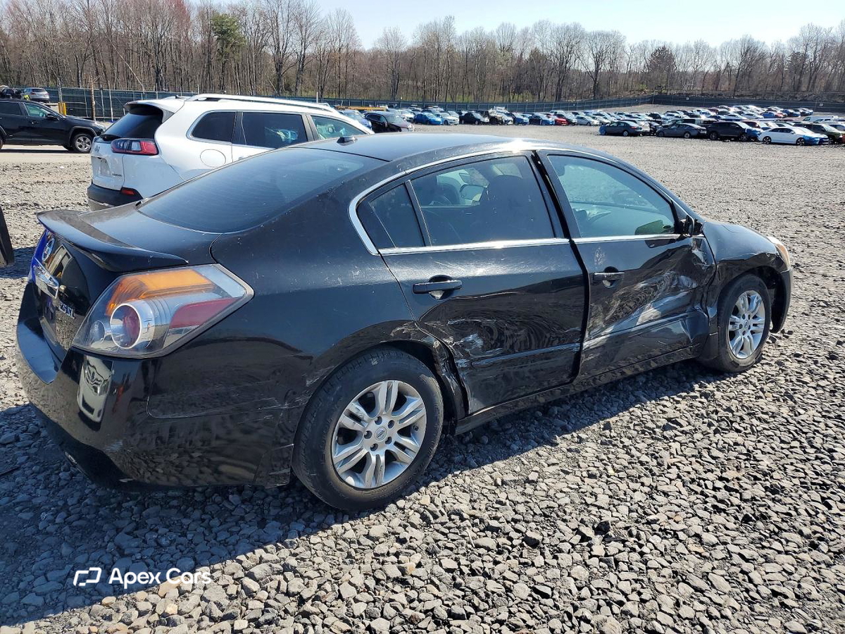 Nissan Altima 2011