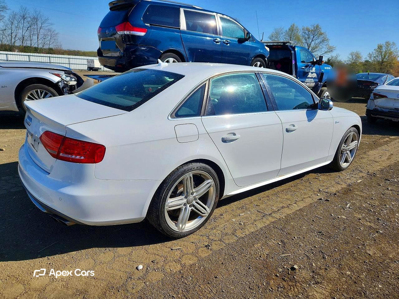 Audi RS4 2011
