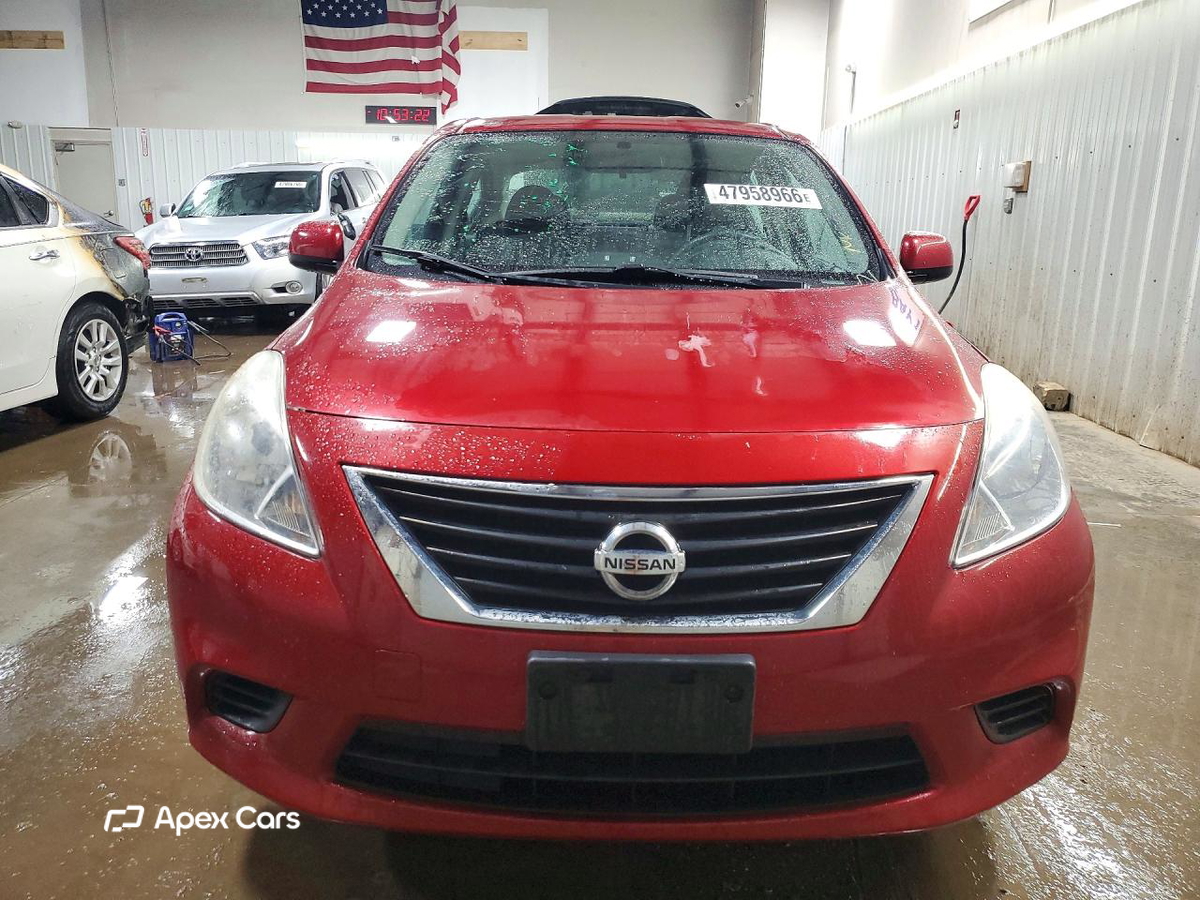 Nissan Versa 2013
