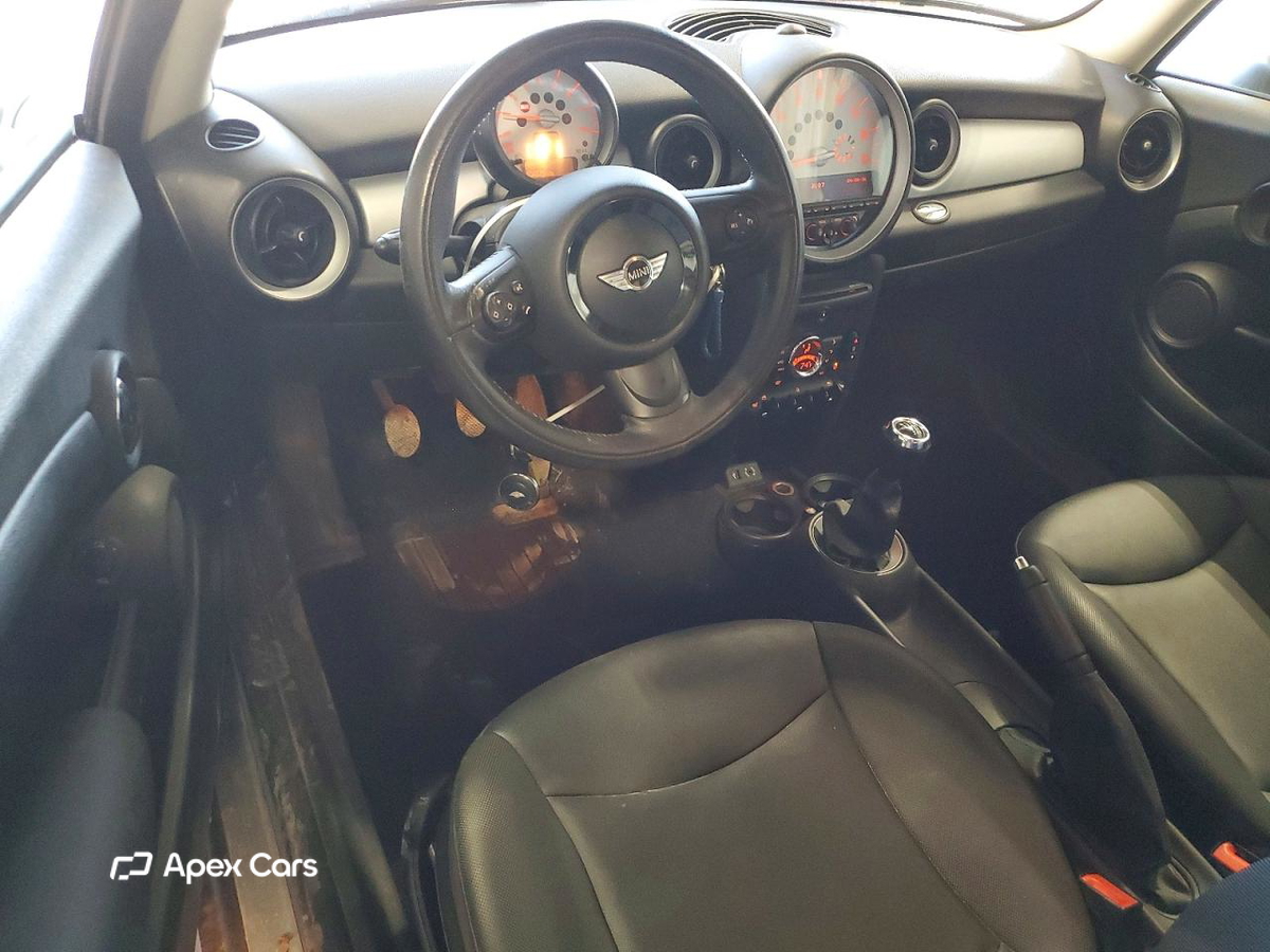 MINI Cooper 2013