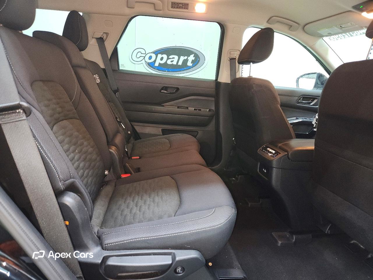Nissan Pathfinder 2025