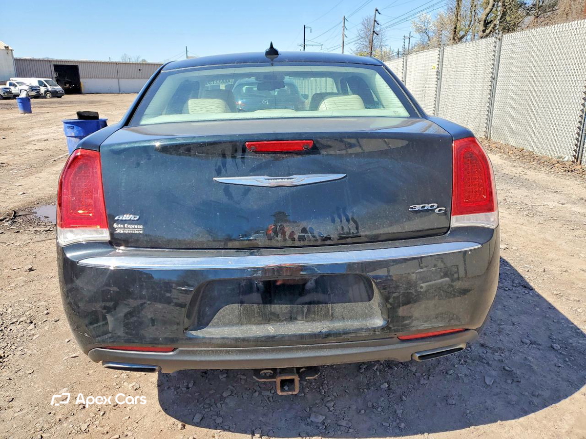Chrysler 300 2016