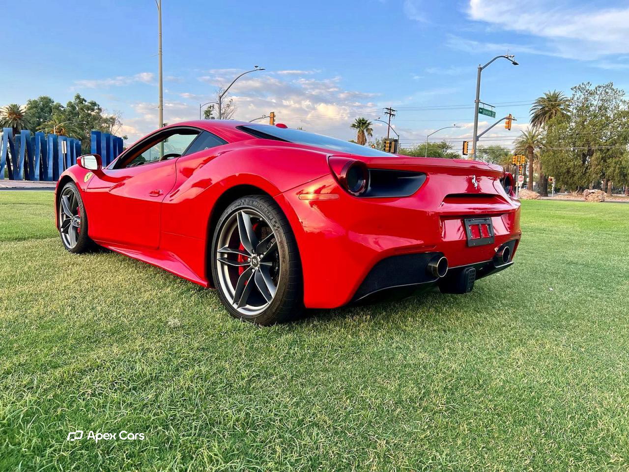 Ferrari 488 2016