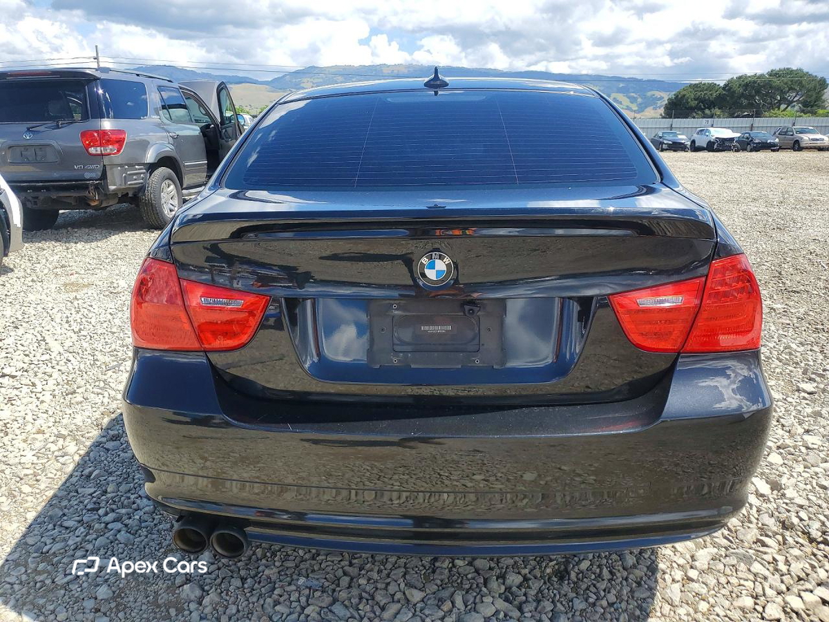 BMW Series 3 2011