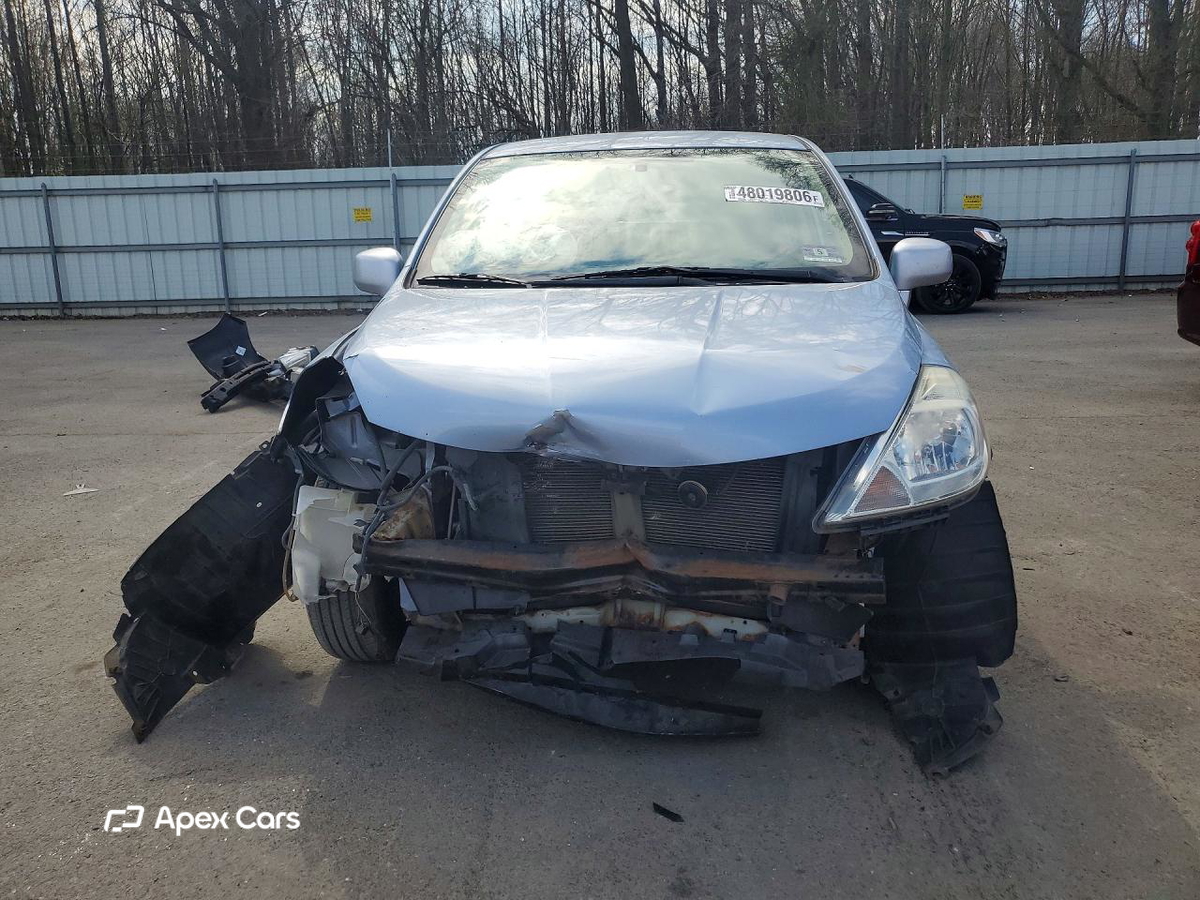 Nissan Versa 2010