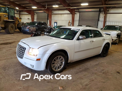 Chrysler 300 2010 - Image 1 of 12