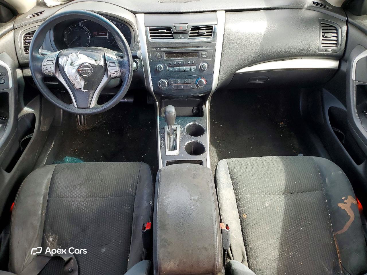 Nissan  2015