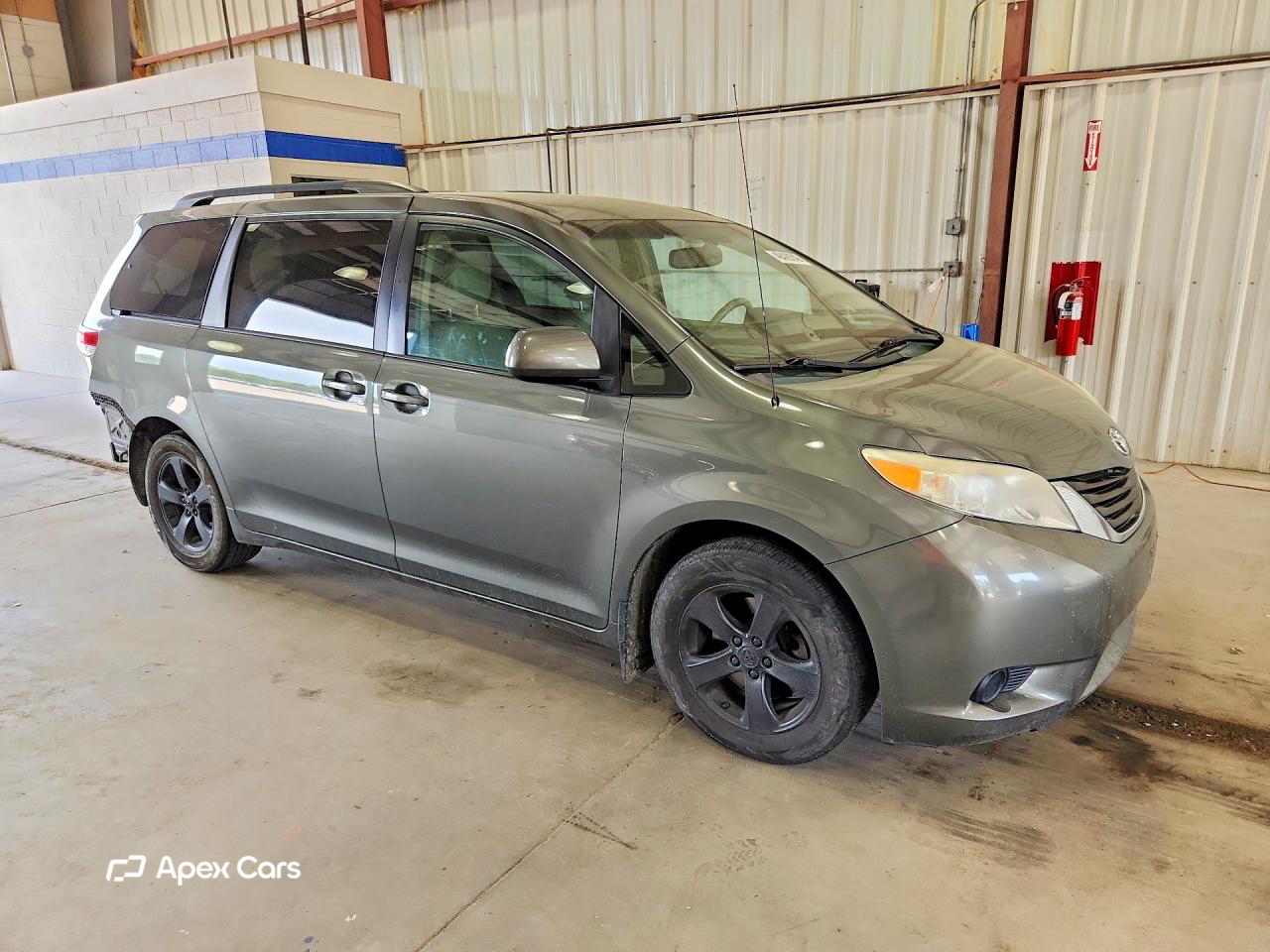 Toyota Sienna 2011