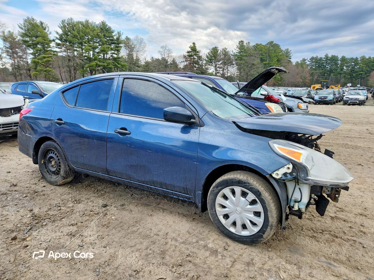 Nissan Versa 2016