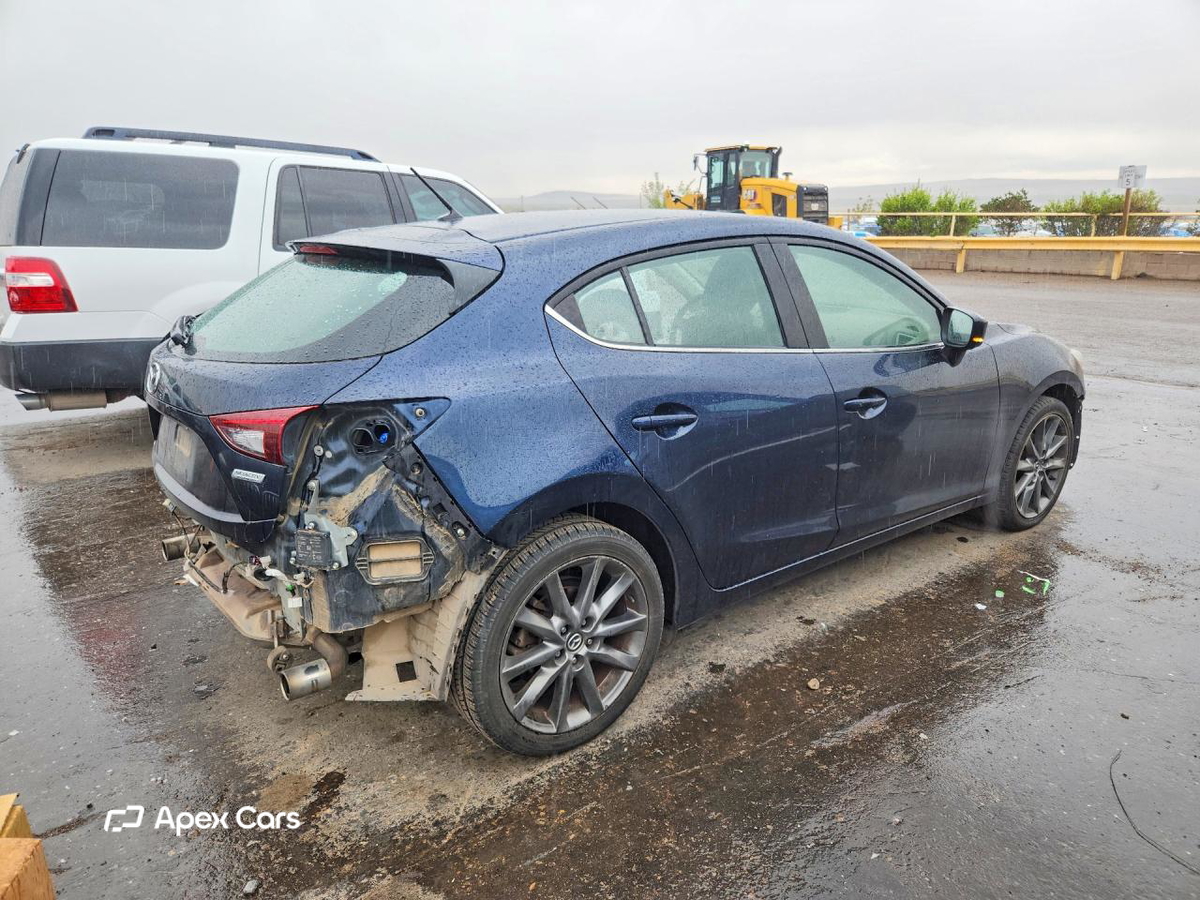 Mazda 3 2018