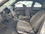 Volkswagen Beetle 2013
