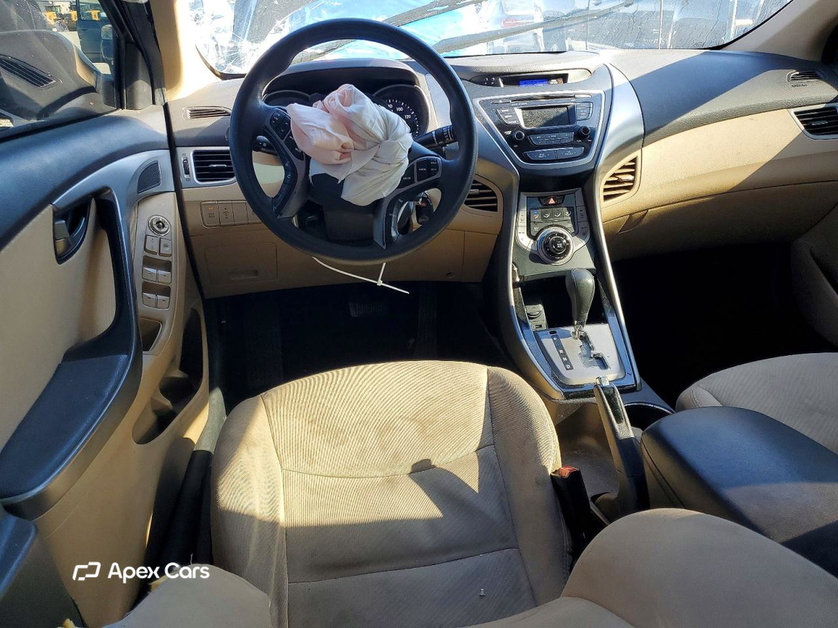 Hyundai Elantra 2013