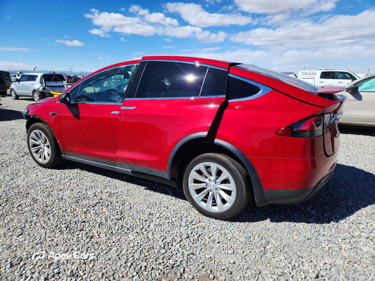 Tesla Model X 2018