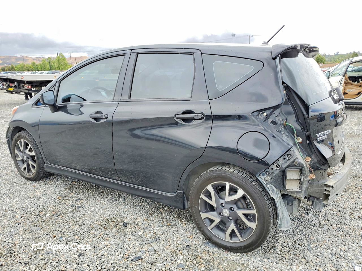 Nissan Versa 2015