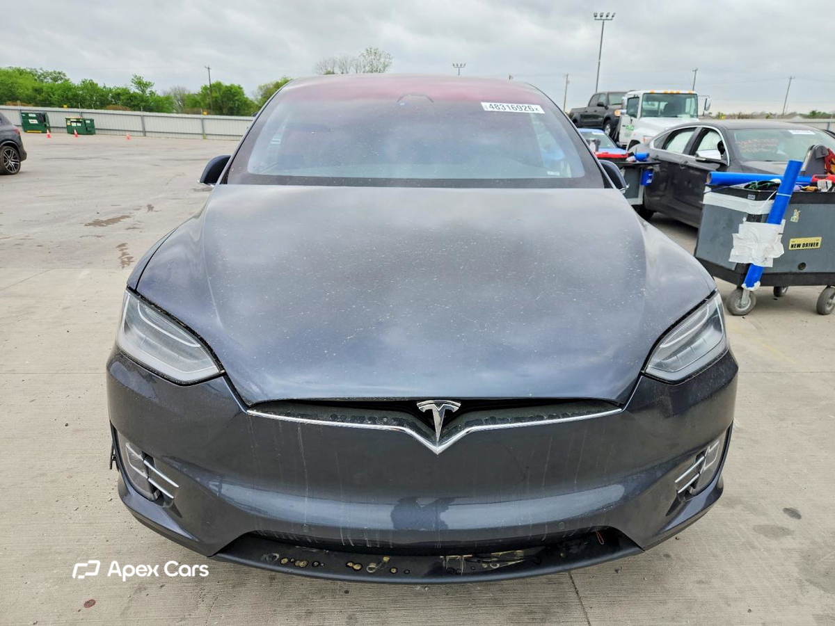 Tesla Model X 2018