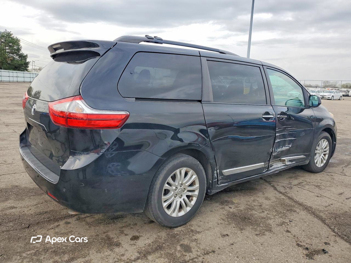 Toyota Sienna 2015