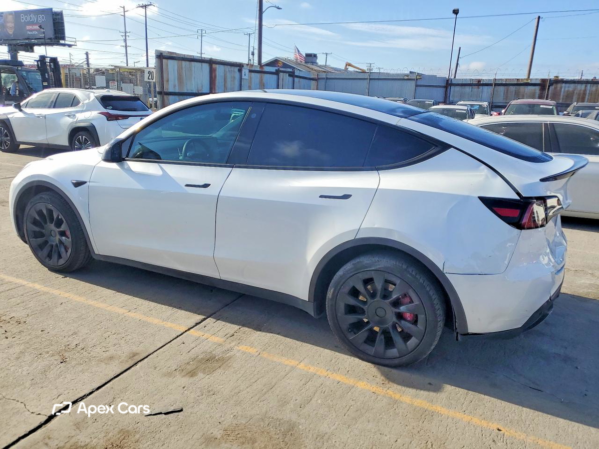Tesla Model Y 2023