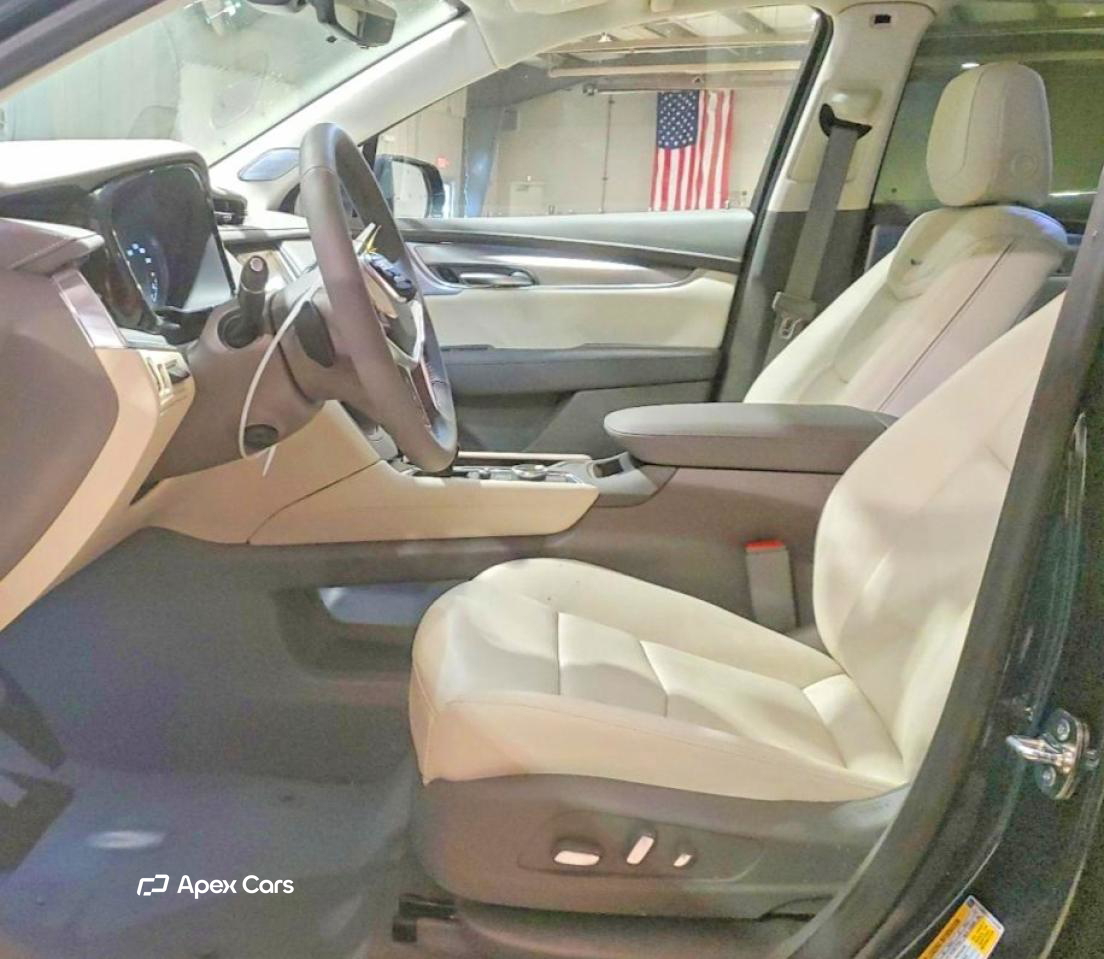 Cadillac XT5 2026