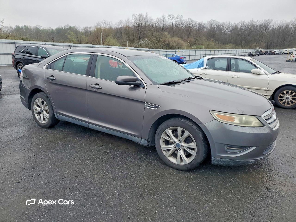 Ford Taurus 2011