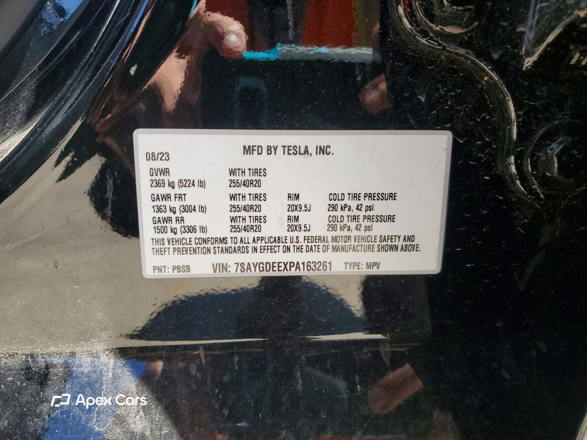 Tesla Model Y 2023