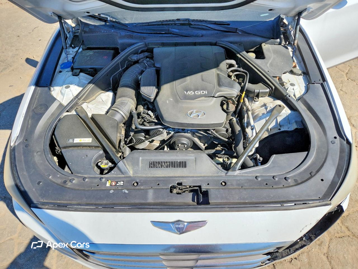 Hyundai Genesis 2015