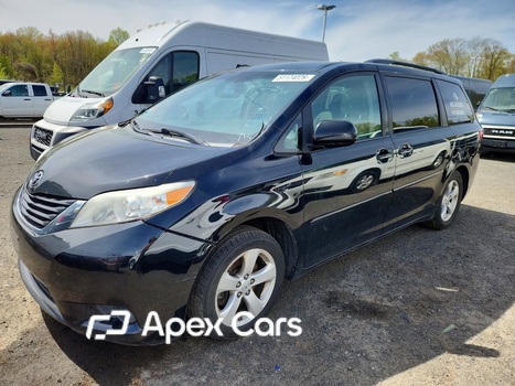 Toyota Sienna 2017 - Image 1 of 13