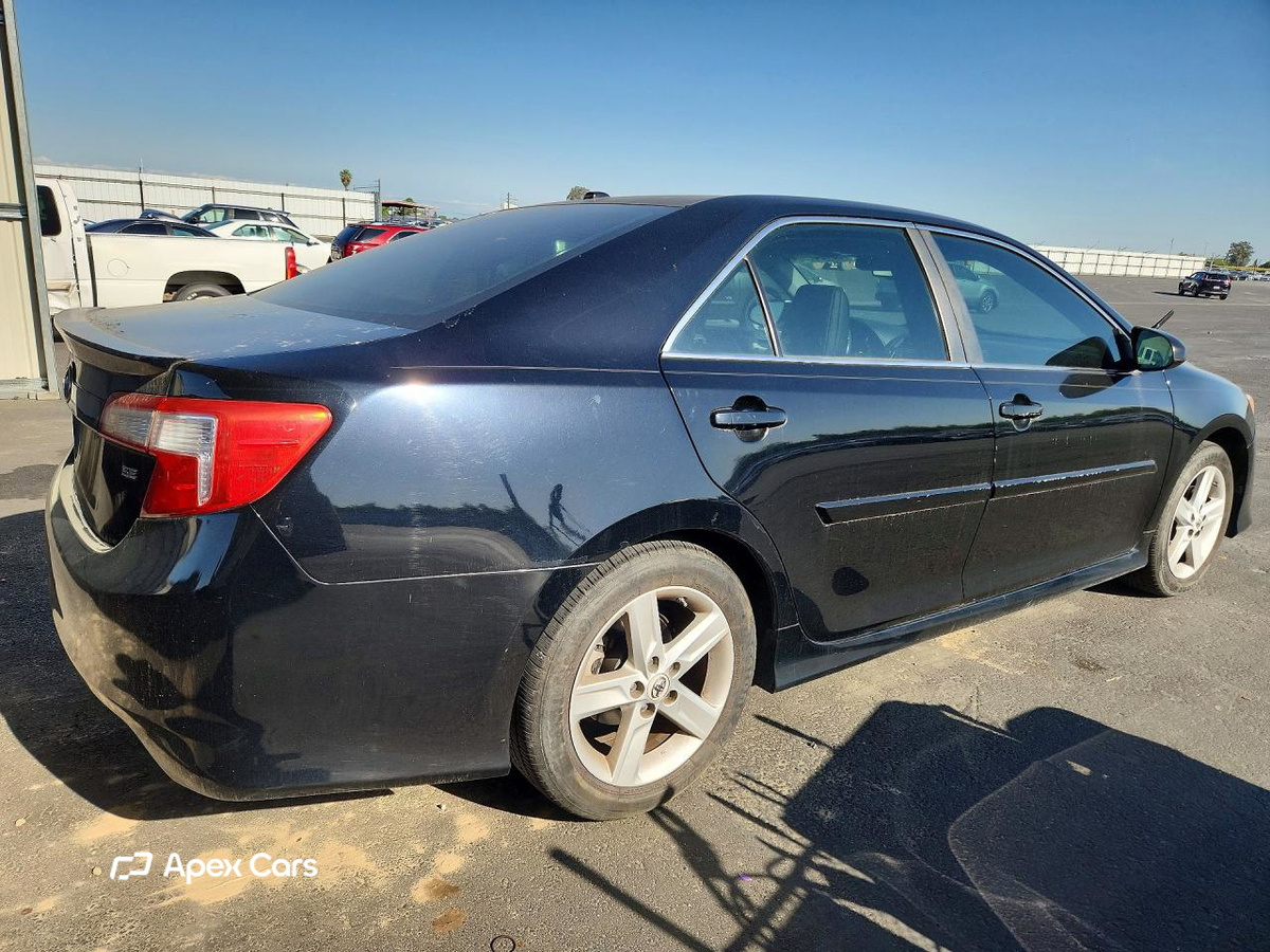 Toyota Camry 2012