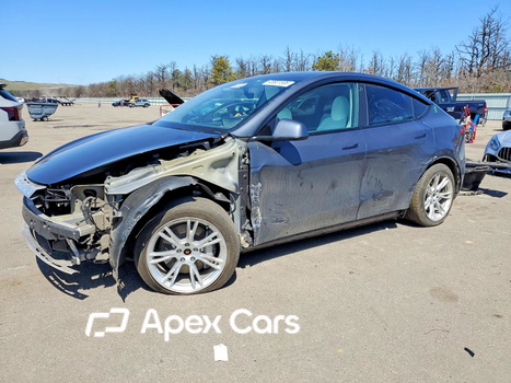 Tesla Model Y 2023 - Image 1 of 14