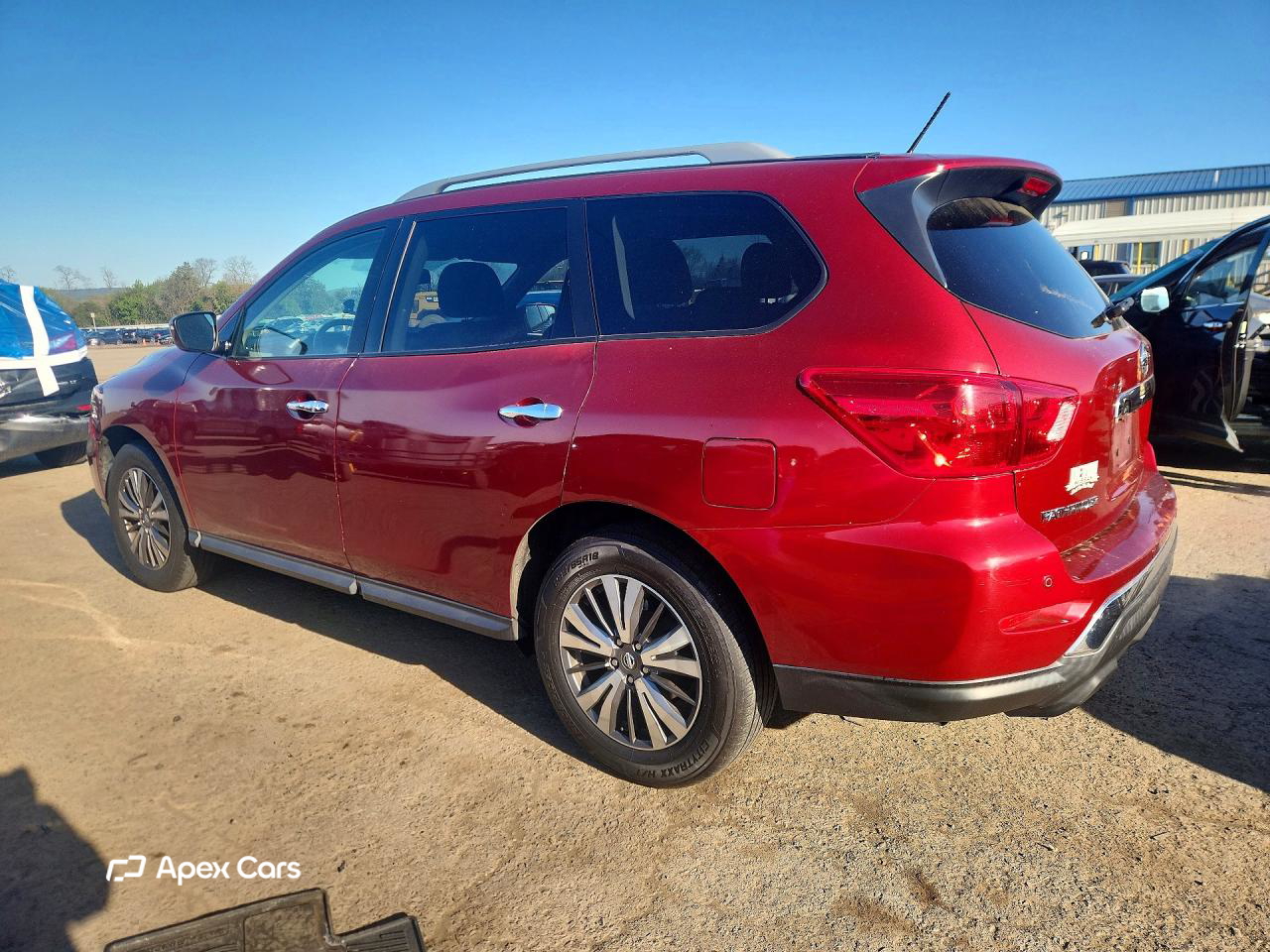 Nissan Pathfinder 2018