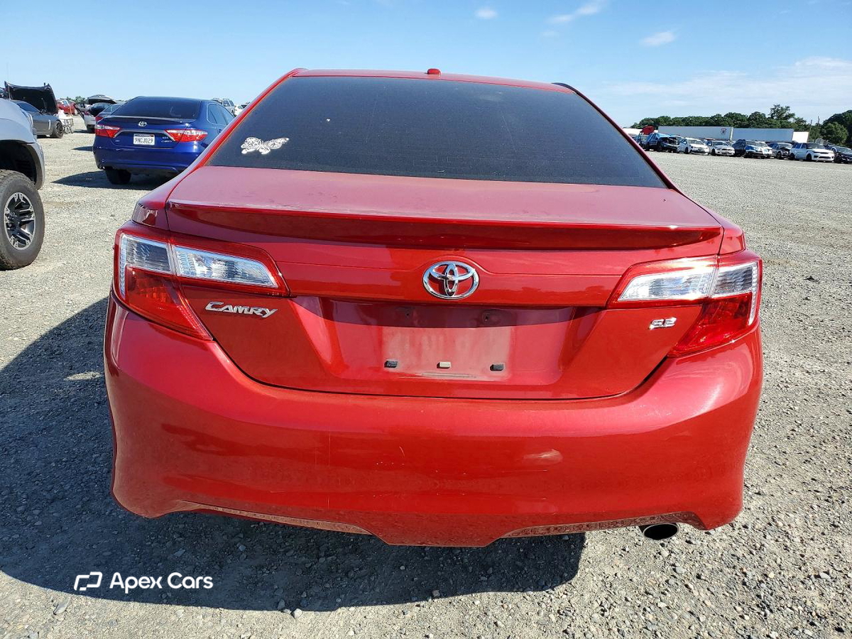 Toyota Camry 2012