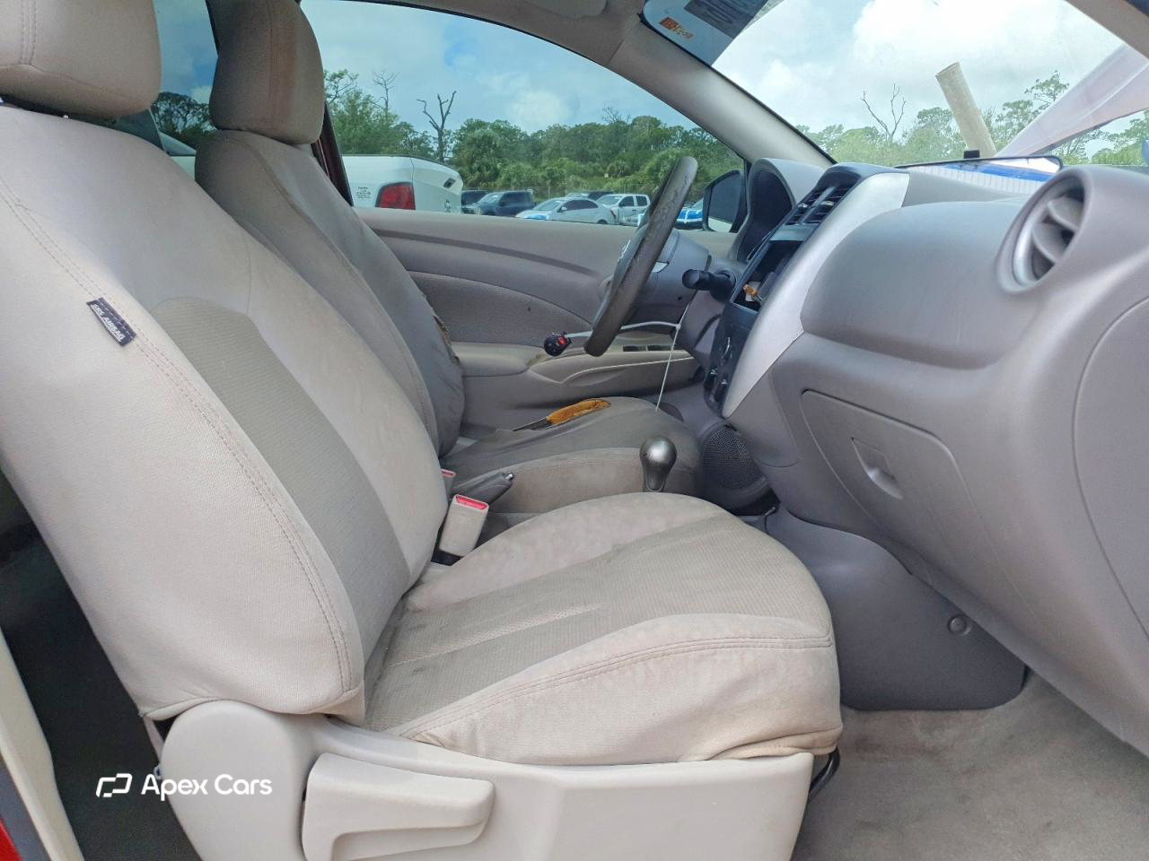 Nissan Versa 2016