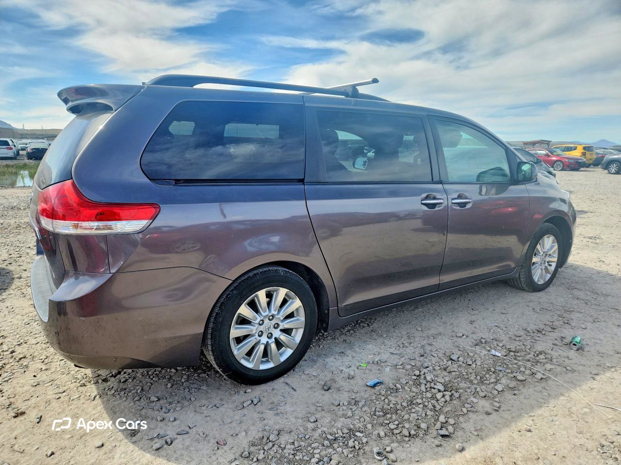 Toyota Sienna 2011