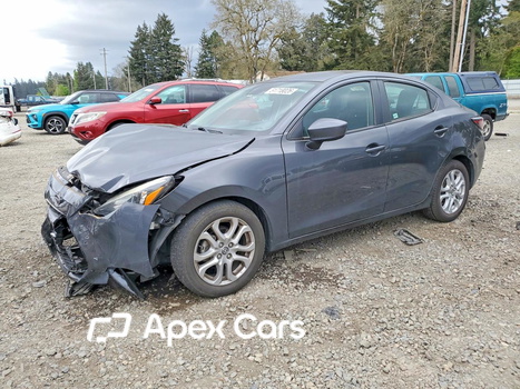 2016 Scion iA - Zdjęcie 1 z 5