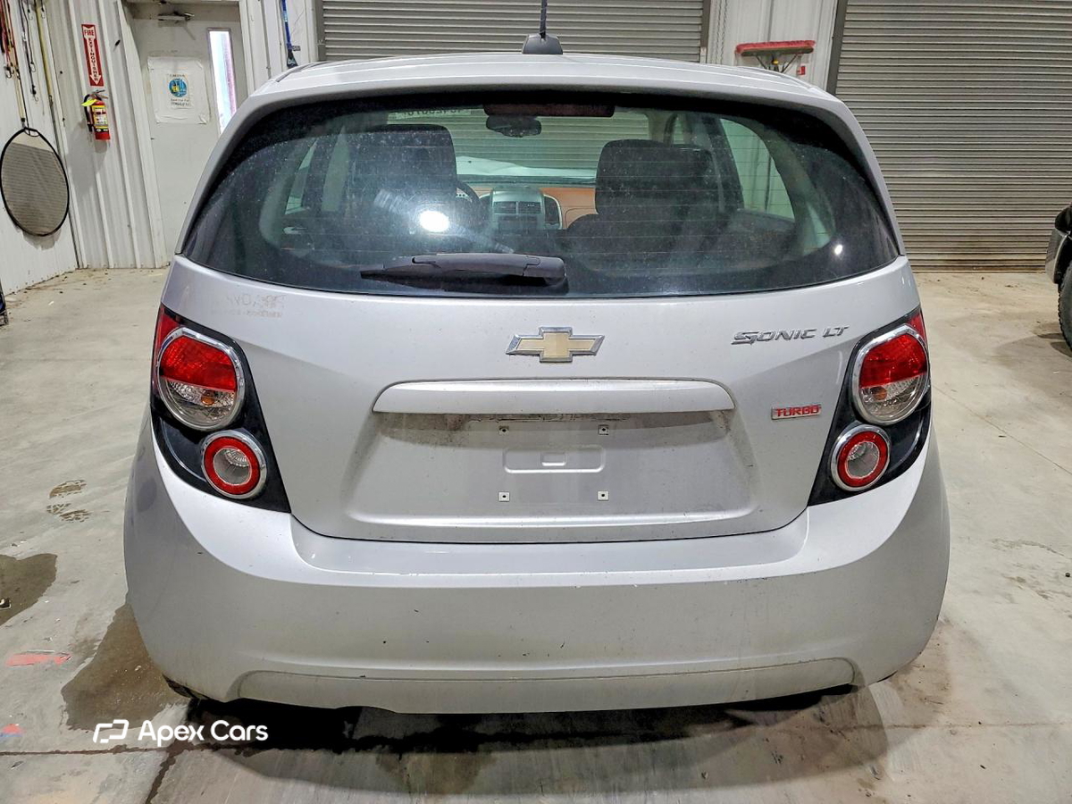 Chevrolet Sonic 2015