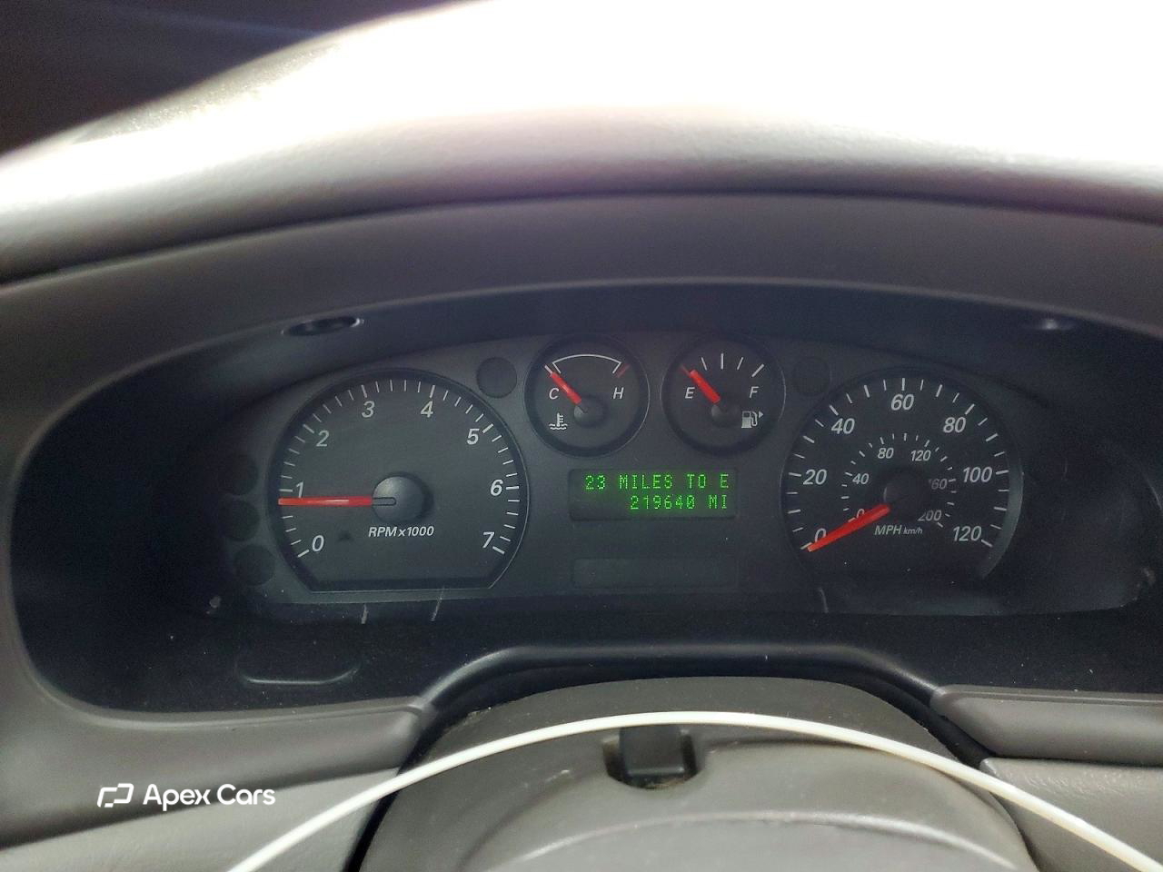 Ford Taurus 2004