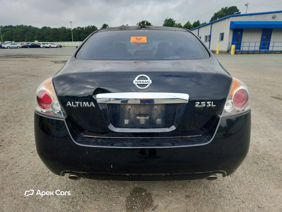 Nissan Altima 2012