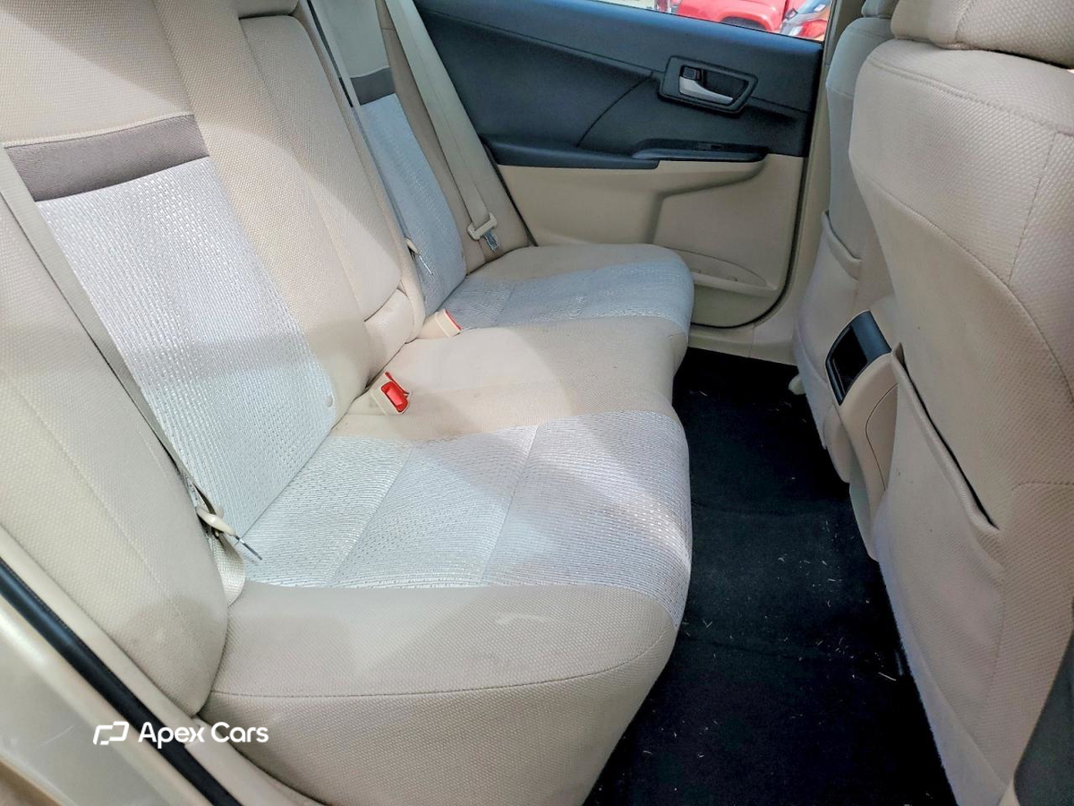 Toyota Camry 2012