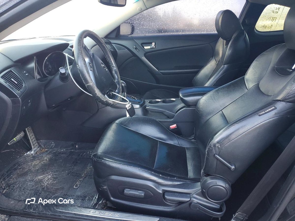 Hyundai Genesis 2012