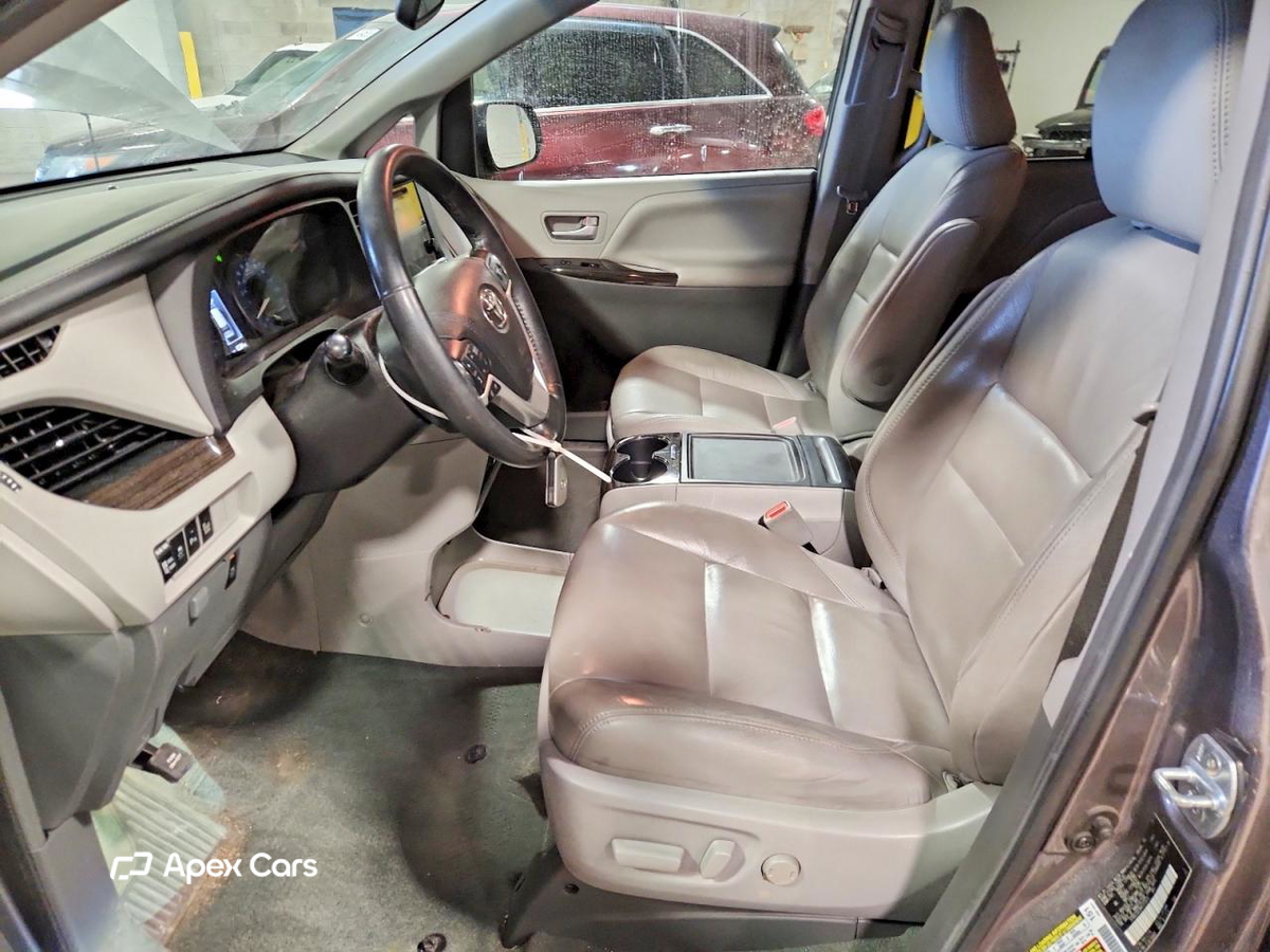 Toyota Sienna 2017