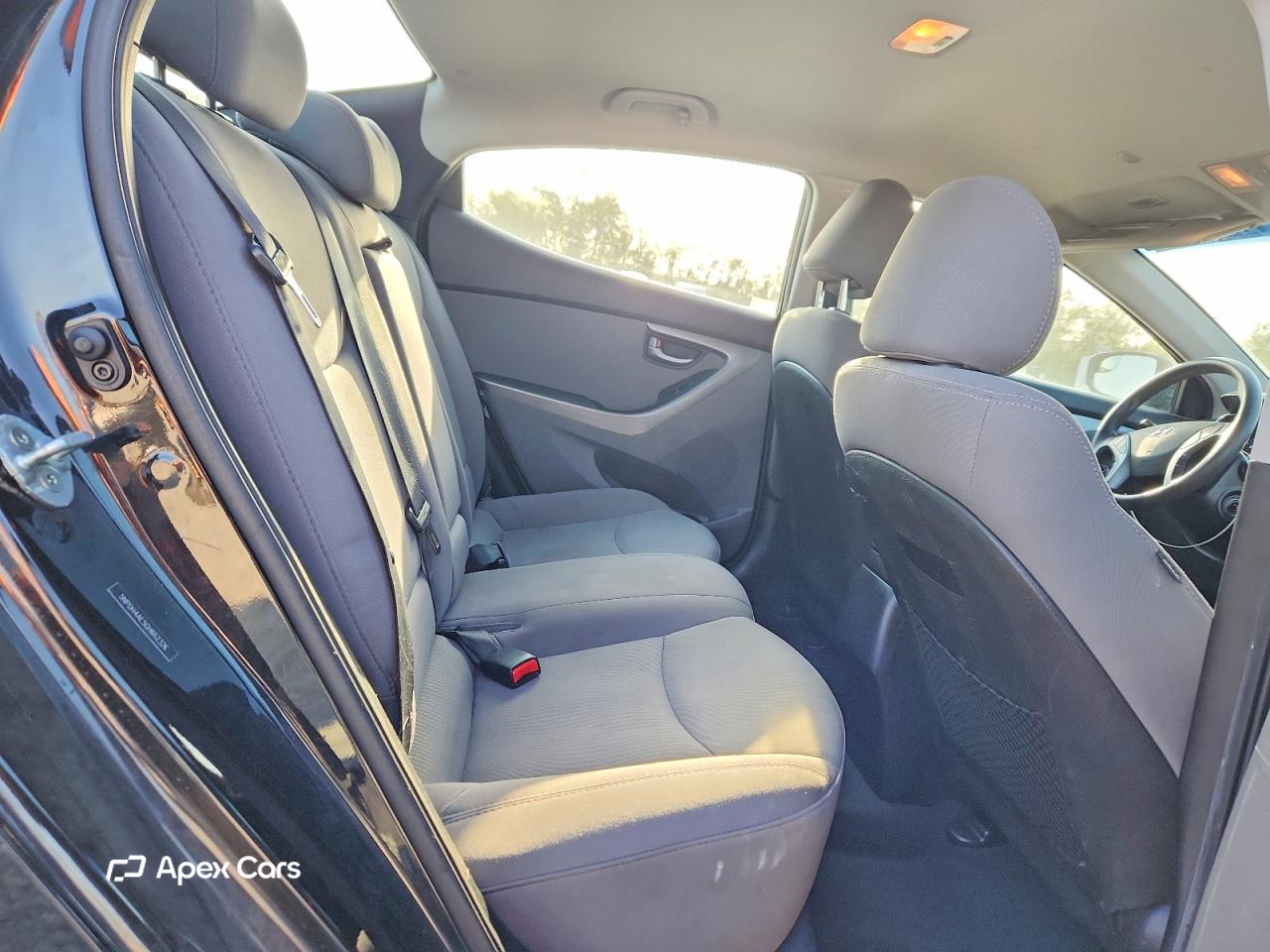 Hyundai Elantra 2016