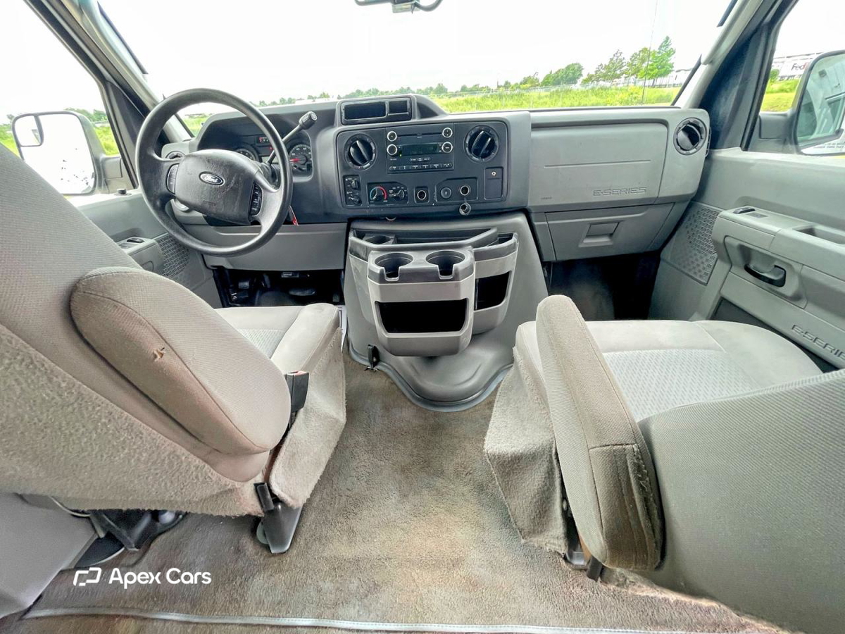 Ford Econoline 2013
