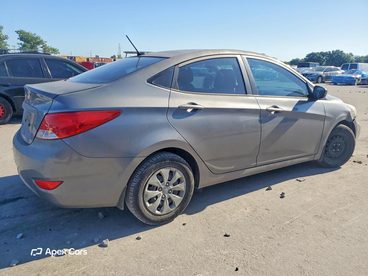 Hyundai Accent 2015