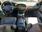 Toyota Sequoia 2005