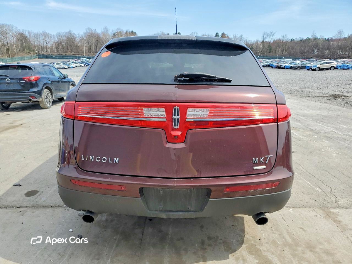 Lincoln MKT 2012